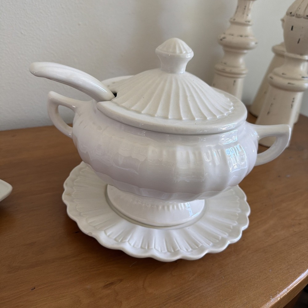 Vintage California Originals 4-Piece Soup Tureen Set White Mold 663 & 665 MCM